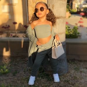 Meet your Posher, Janeth